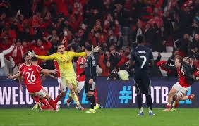 詹姆斯：艾顿承担了约80%的挡拆掩护，是进攻的重要力量