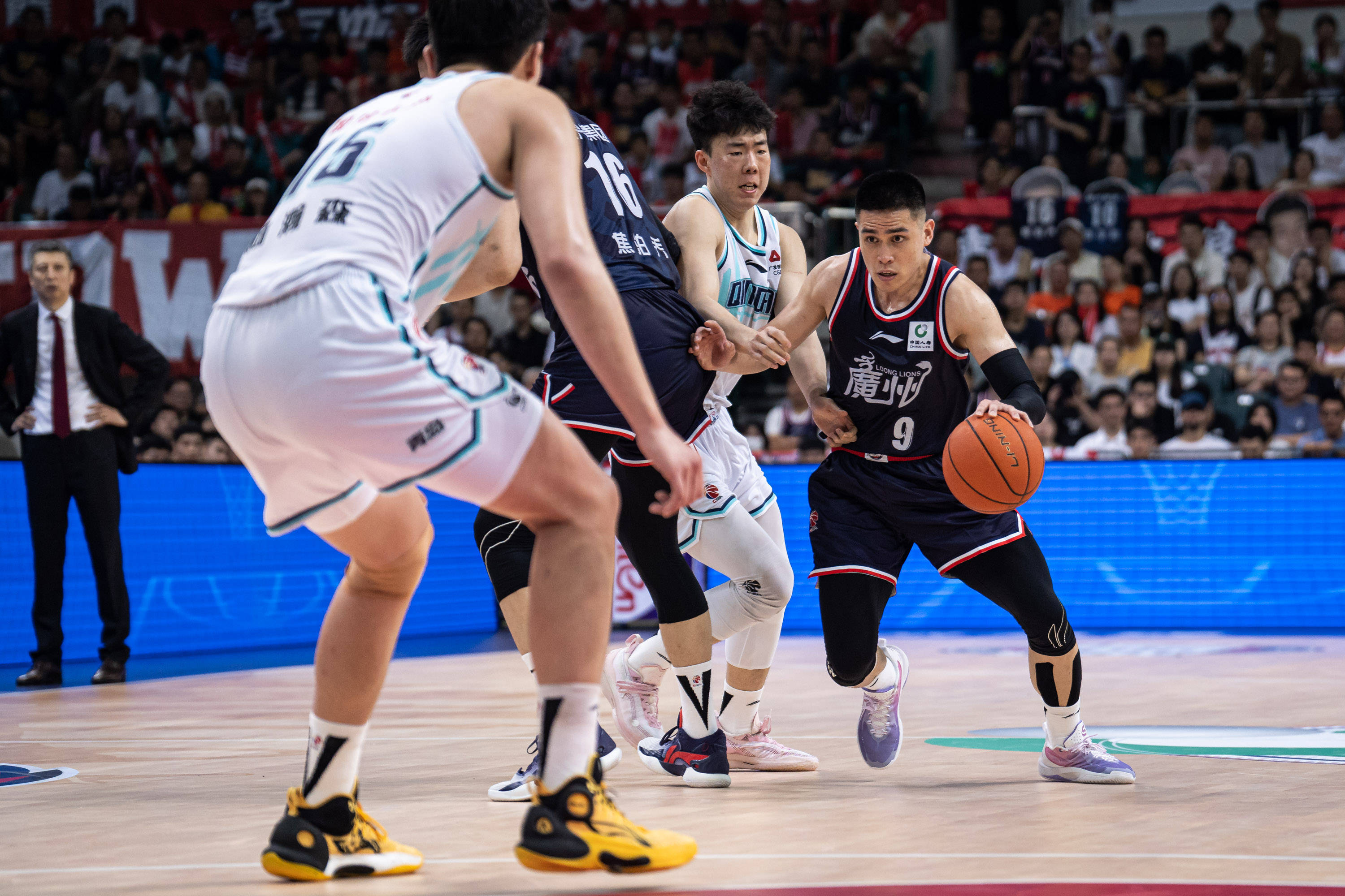 始终专注于 始终专注于