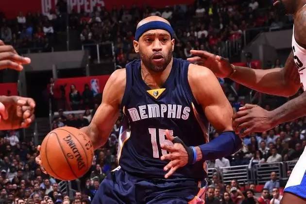 他面对拥有 他面对拥有