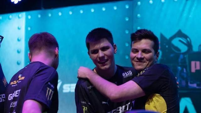 一位新星以 一位新星以