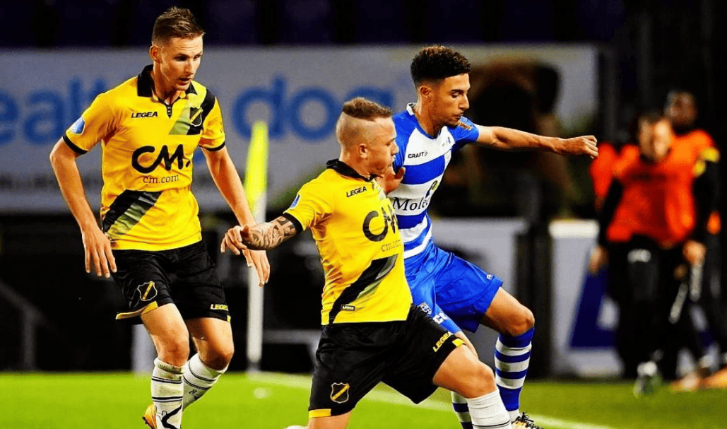 關鍵助攻直 關鍵助攻直